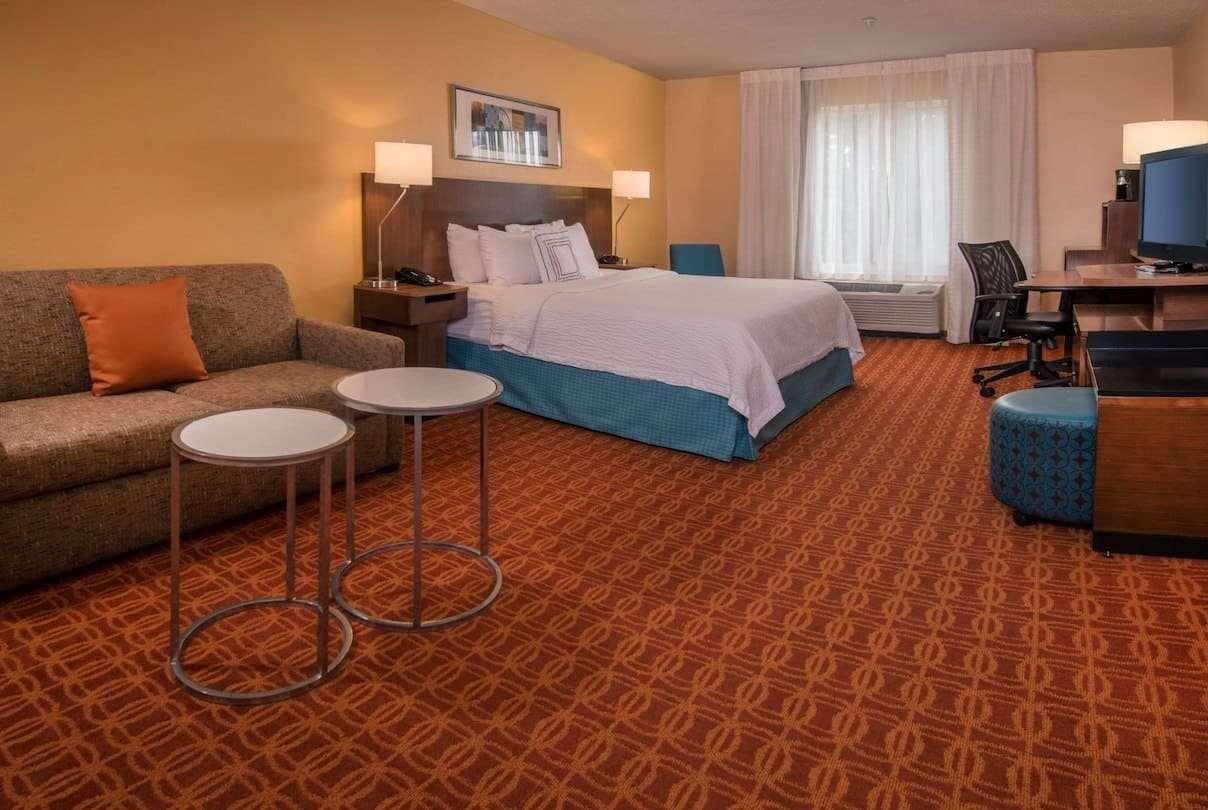 Baymont By Wyndham Hotel